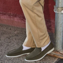 LARKEN OLIVE SUEDE -Cheap Boots And Beyond Store SM 2023 APRIL LIFESTYLE 18 LARKEN 0191